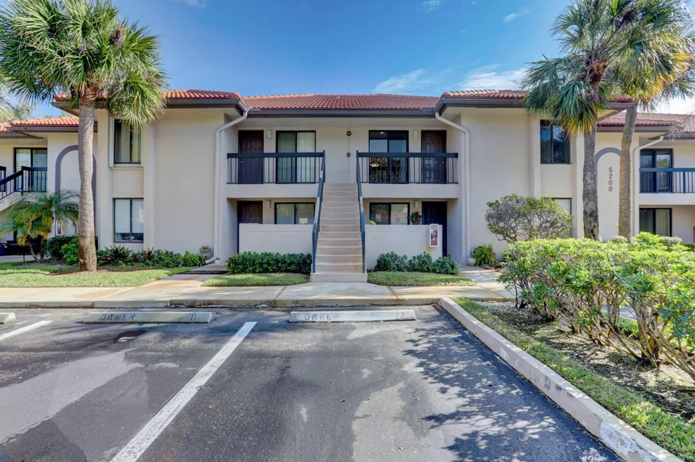 Unit for sale at 5200 E Club Circle, Boca Raton, FL 33487