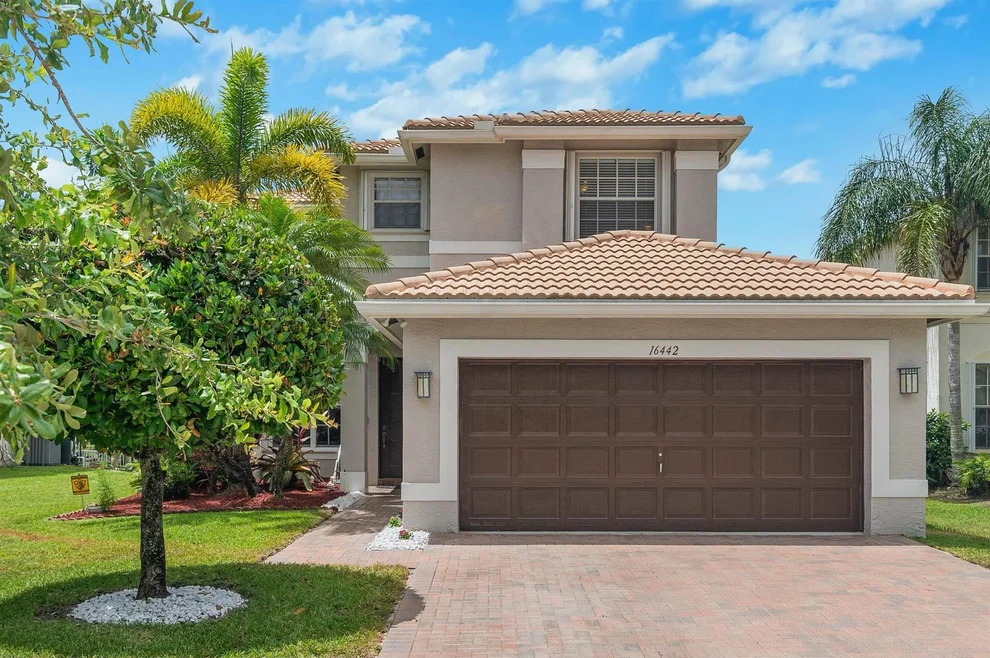 Unit for sale at 16442 SW 29th Street, Miramar, FL 33027