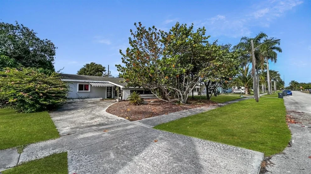 Unit for sale at 224 Greenbriar Drive, Lake Park, FL 33403