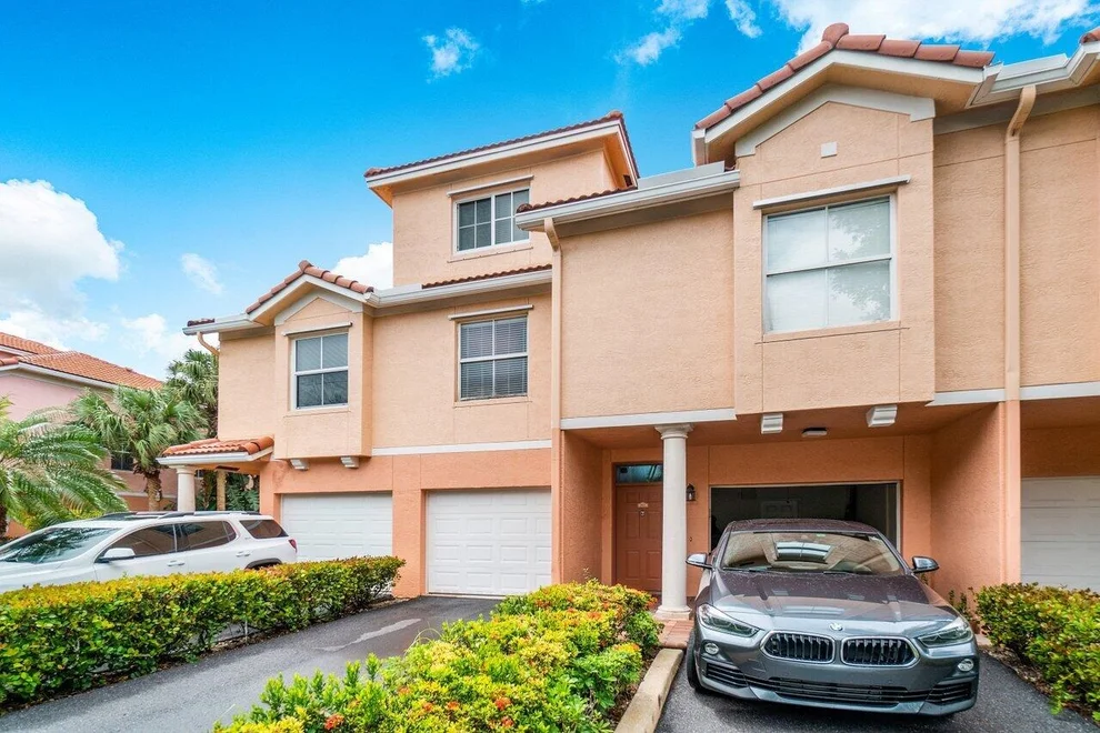 Unit for sale at 2046 Alta Meadows, Delray Beach, FL 33444