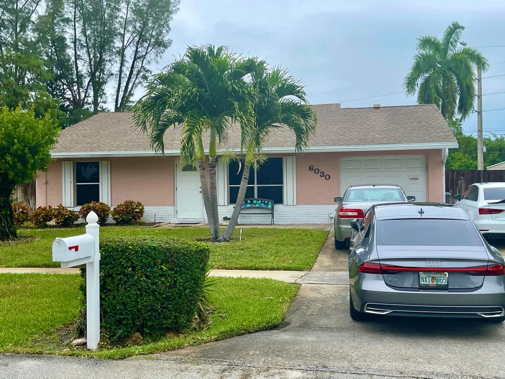 Unit for sale at 6030 Carthage Circle N, Lake Worth, FL 33463