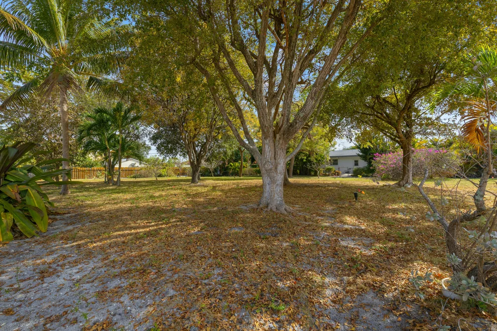 Unit for sale at 426 N 5th Street, Lantana, FL 33462