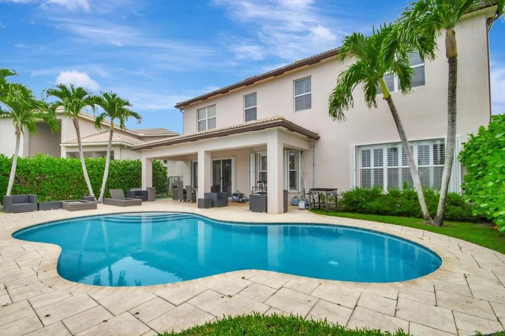 Unit for sale at 8679 Cobblestone Point Circle, Boynton Beach, FL 33472