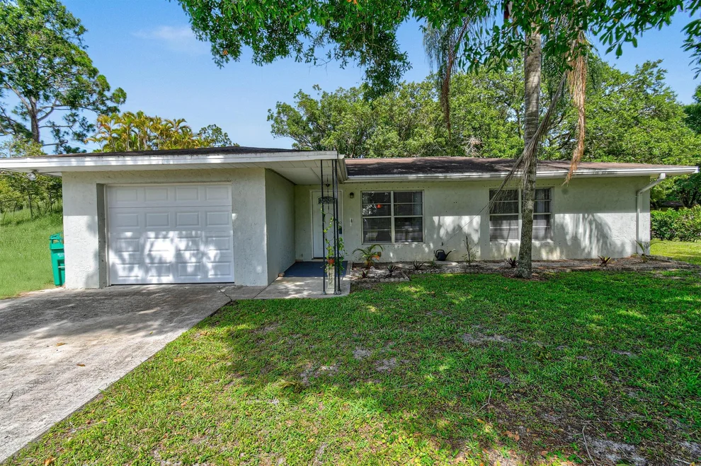 Unit for sale at 6506 Kings Highway, Fort Pierce, FL 34951