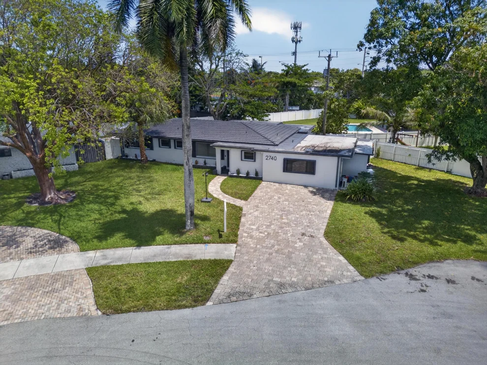 Unit for sale at 2740 NW 9th Lane, Wilton Manors, FL 33311