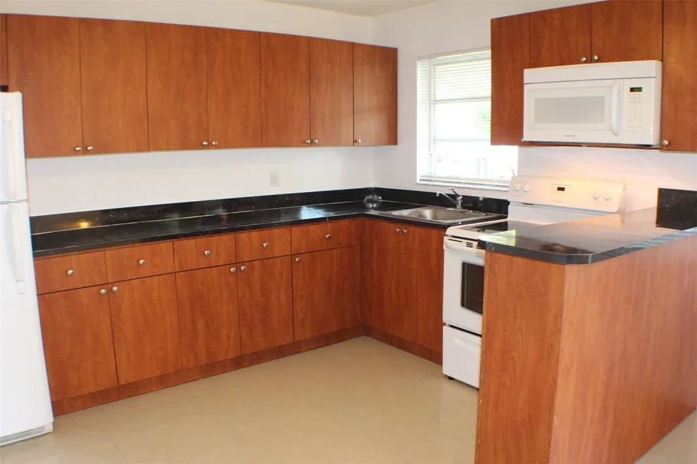 Unit for sale at 214 NW 8th Avenue, Dania Beach, FL 33004