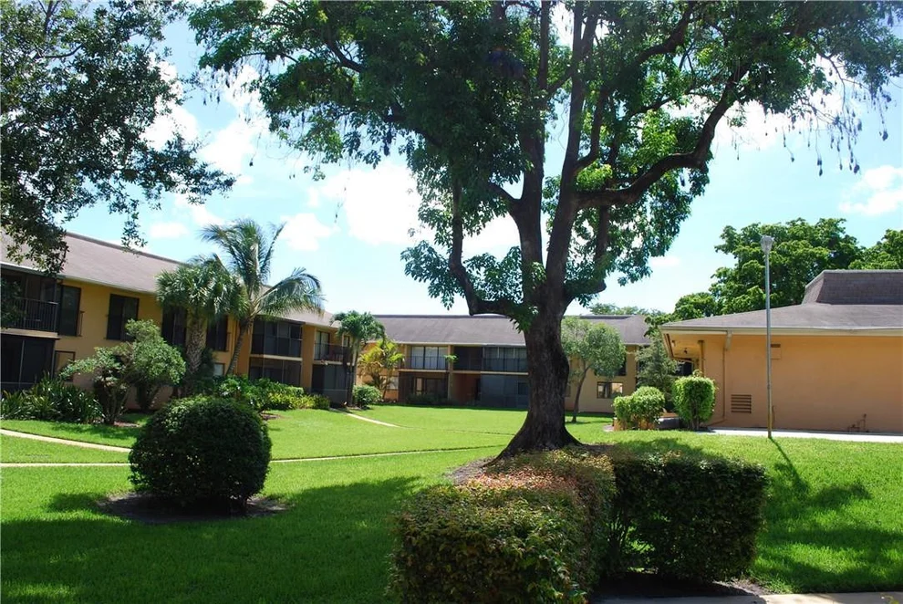 Unit for sale at 5849 Washington Street, Hollywood, FL 33023
