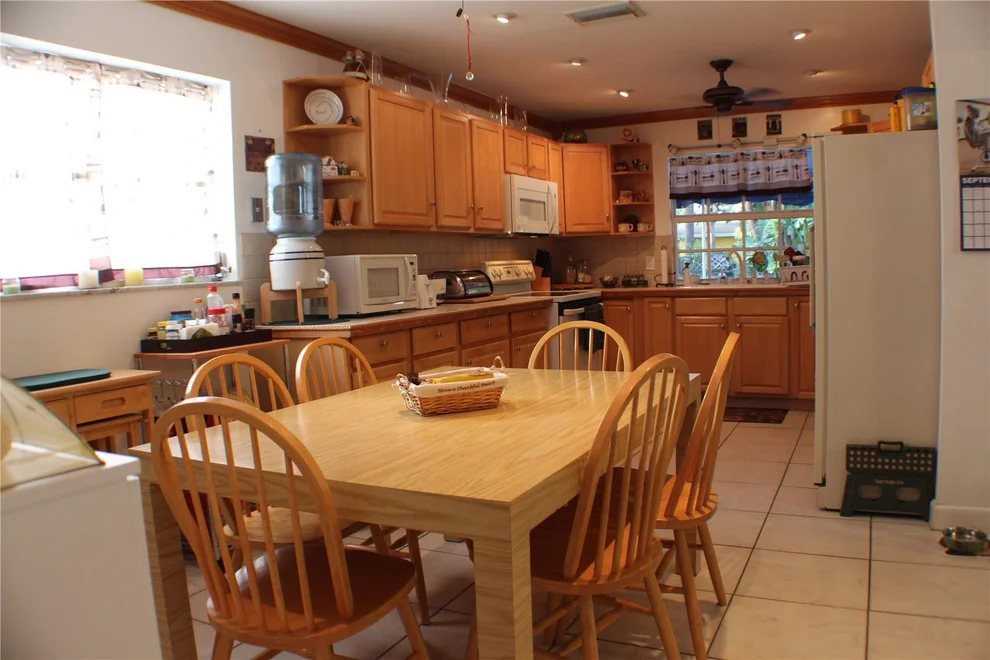 Unit for sale at 4801 W Park Road, Hollywood, FL 33021