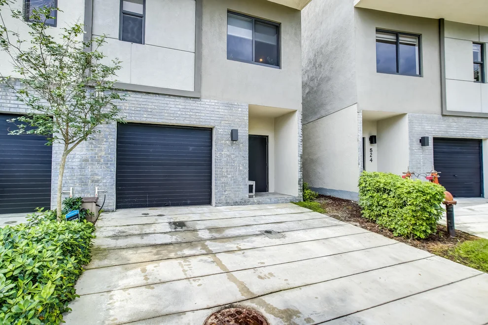 Unit for sale at 532 SE 1st Circle, Pompano Beach, FL 33060