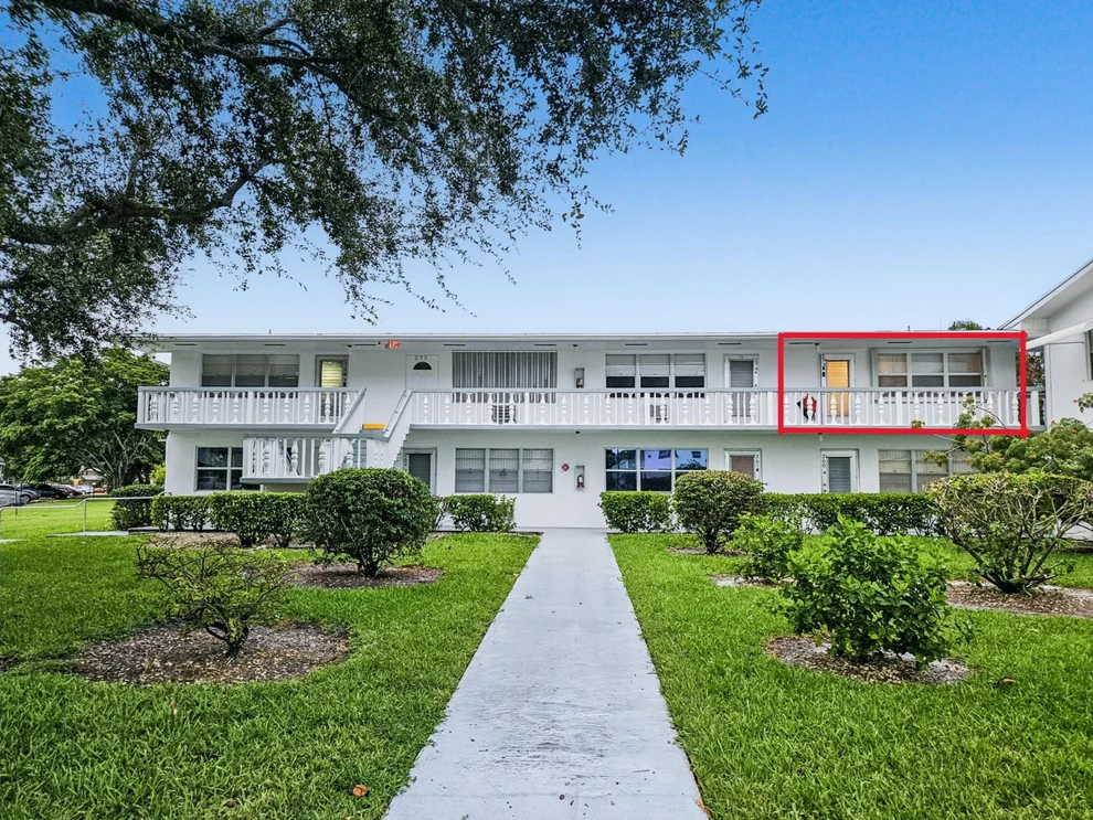 Unit for sale at 273 Windsor L, West Palm Beach, FL 33417