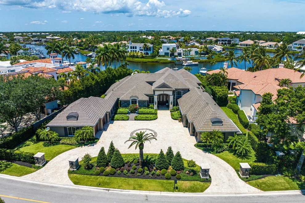 Unit for sale at 376 Eagle Drive, Jupiter, FL 33477