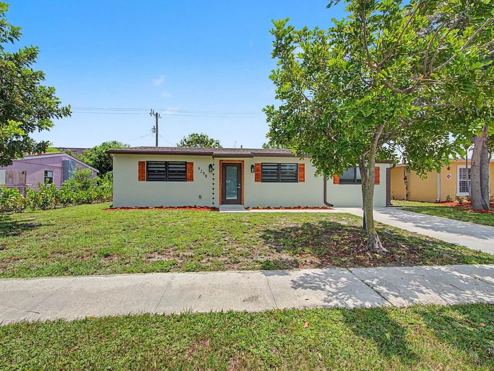 Unit for sale at 9298 Birmingham Drive, Palm Beach Gardens, FL 33410