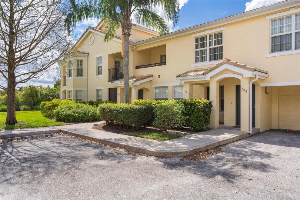 Unit for sale at 136 SW Peacock, Port St Lucie, FL 34986