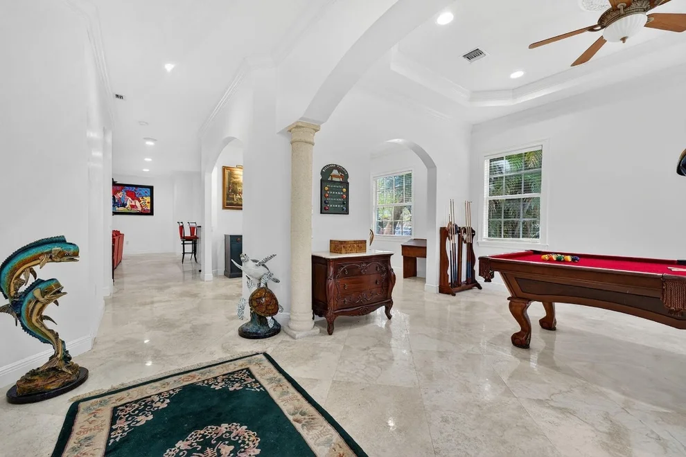 Unit for sale at 400 NE 8th Avenue, Fort Lauderdale, FL 33301