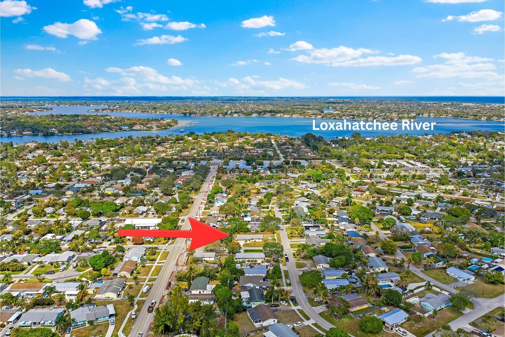 Unit for sale at 815 W Laird Drive, Jupiter, FL 33458