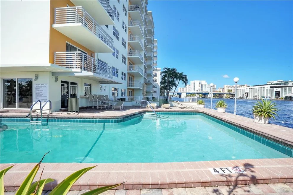 Unit for sale at 2900 NE 30th Street, Fort Lauderdale, FL 33306