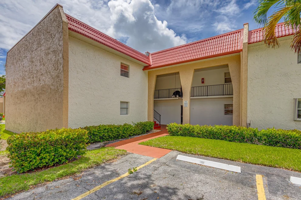 Unit for sale at 204 Lake Dora Drive, West Palm Beach, FL 33411