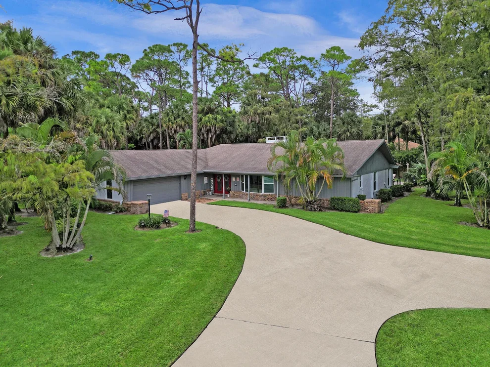 Unit for sale at 8675 Thousand Pines Drive, West Palm Beach, FL 33411