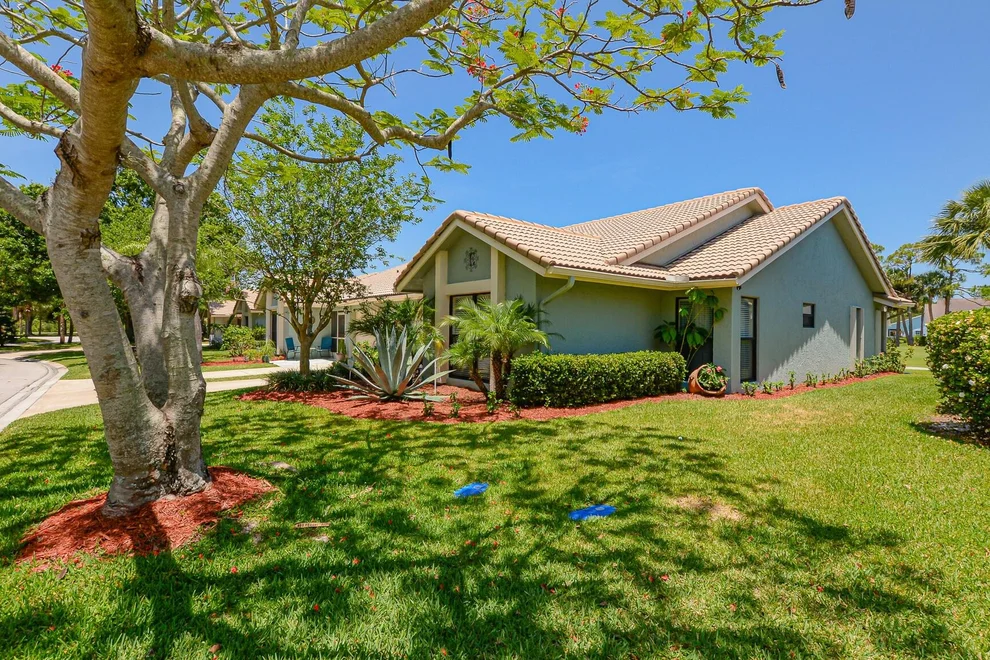 Unit for sale at 4172 Gator Trace Villas Circle, Fort Pierce, FL 34982