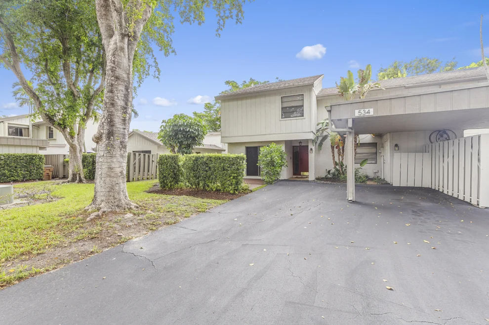 Unit for sale at 534 DEER CREEK WILDWOOD Lane E, Deerfield Beach, FL 33442