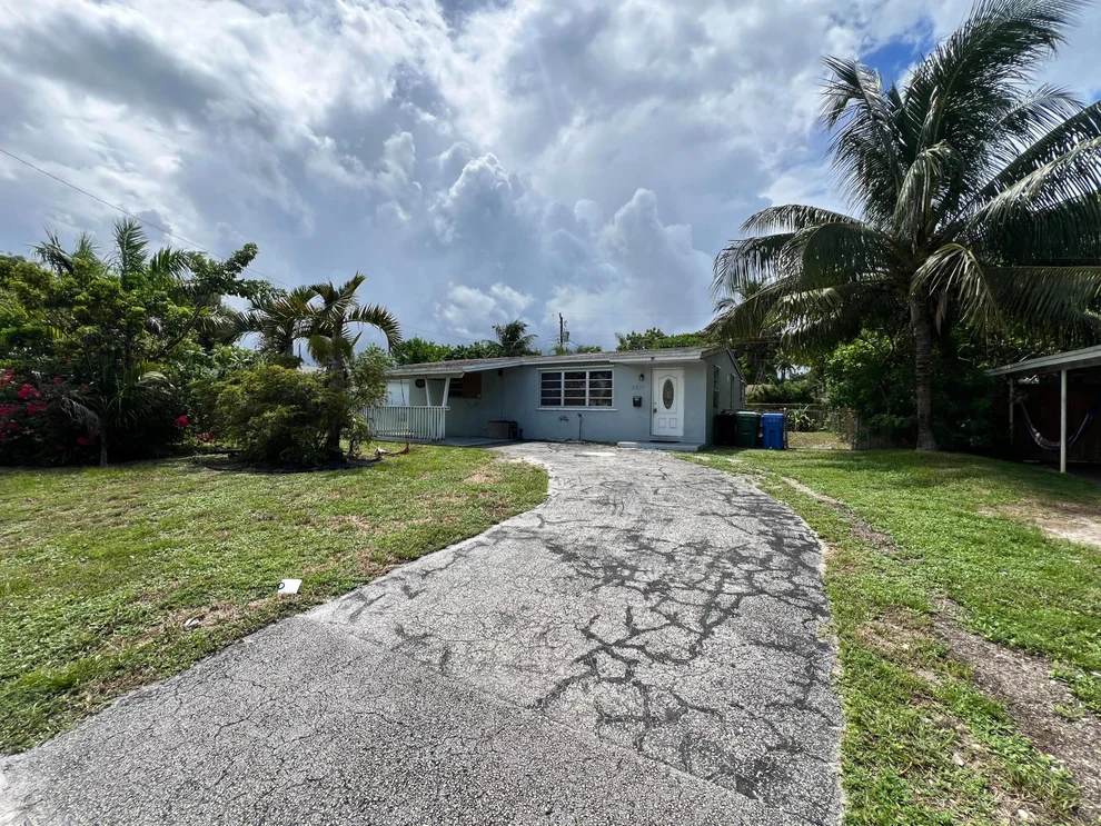 Unit for sale at 5671 NE 8TH Avenue, Oakland Park, FL 33334