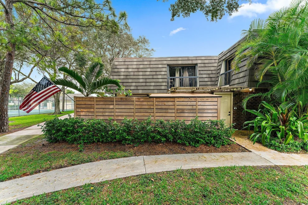 Unit for sale at 614 6th Terrace, Palm Beach Gardens, FL 33418