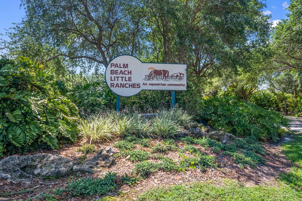 Unit for sale at 600 E Rambling Drive, Wellington, FL 33414