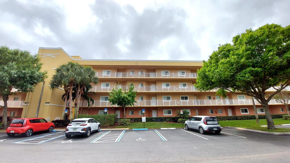 Unit for sale at 4723 Lucerne Lakes Boulevard, Lake Worth, FL 33467