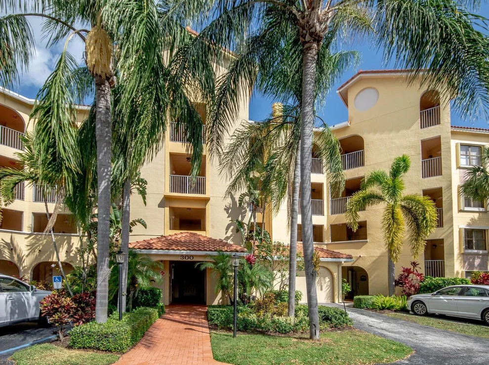 Unit for sale at 500 Uno Lago Drive, Juno Beach, FL 33408