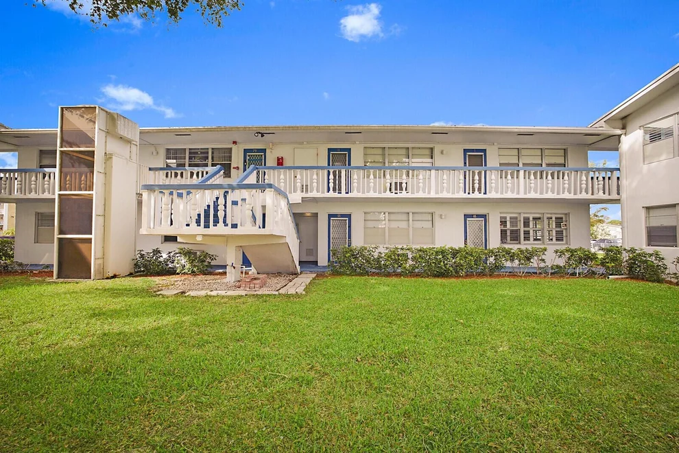 Unit for sale at 78 Harwood H, Deerfield Beach, FL 33442