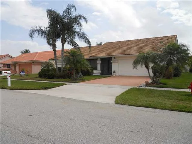 Unit for sale at 9654 Sun Pointe Drive, Boynton Beach, FL 33437