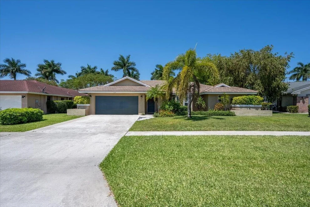 Unit for sale at 1534 Farmington Ct, Wellington, FL 33414