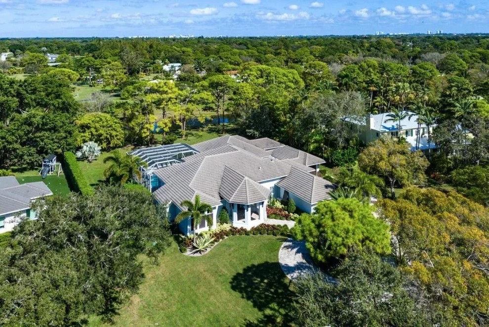 Unit for sale at 5255 Counter Play Road, Palm Beach Gardens, FL 33418