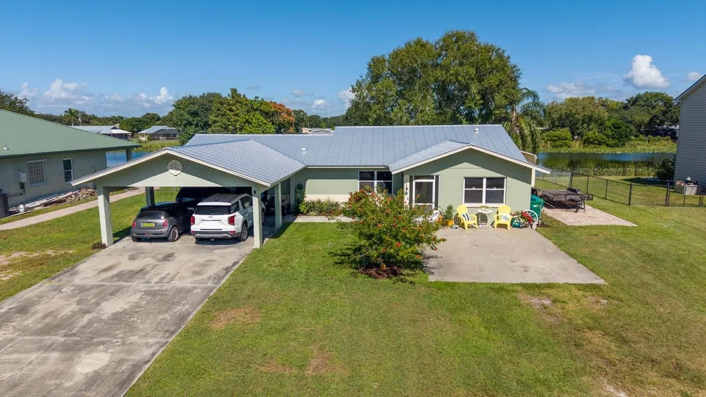 Unit for sale at 2477 SE 27th Street, Okeechobee, FL 34974