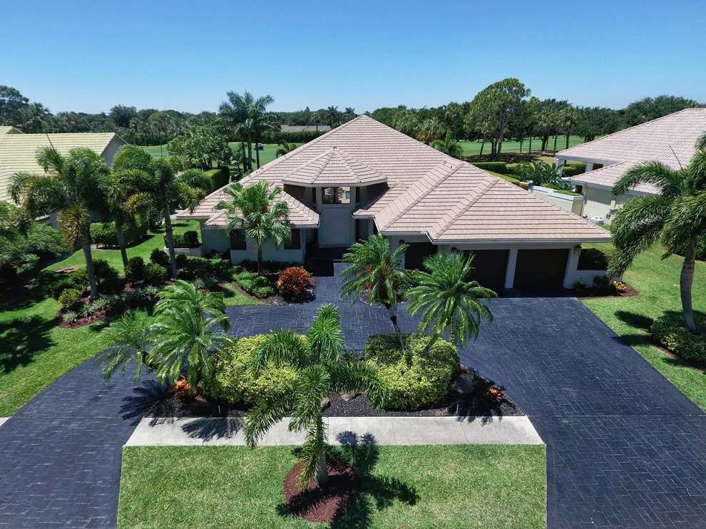 Unit for sale at 4532 Bocaire Boulevard, Boca Raton, FL 33487