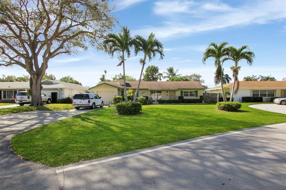Unit for sale at 4194 Honeysuckle Avenue, Palm Beach Gardens, FL 33410