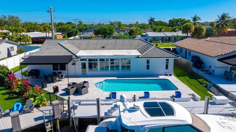 Unit for sale at 4461 NE 27th Avenue, Lighthouse Point, FL 33064