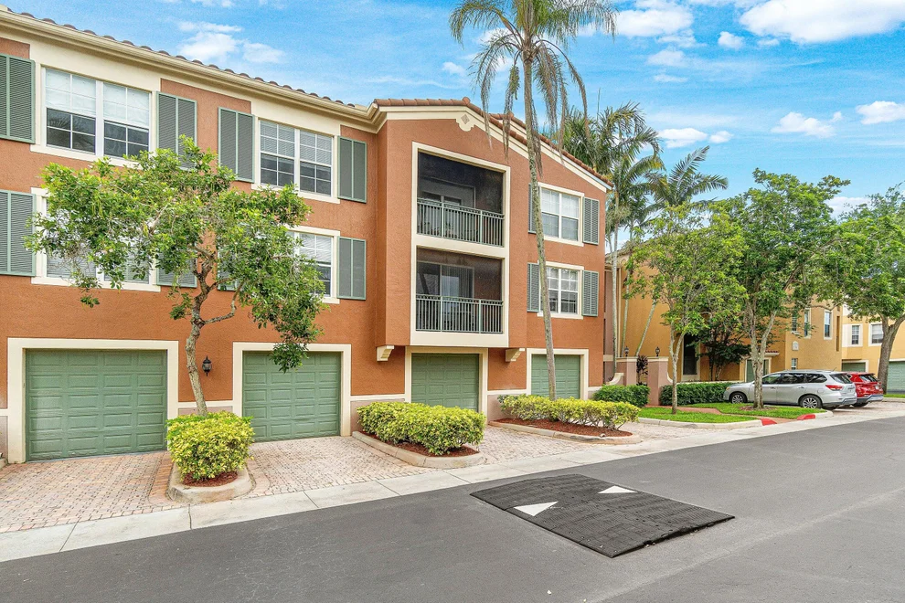Unit for sale at 11740 St Andrews Place, Wellington, FL 33414