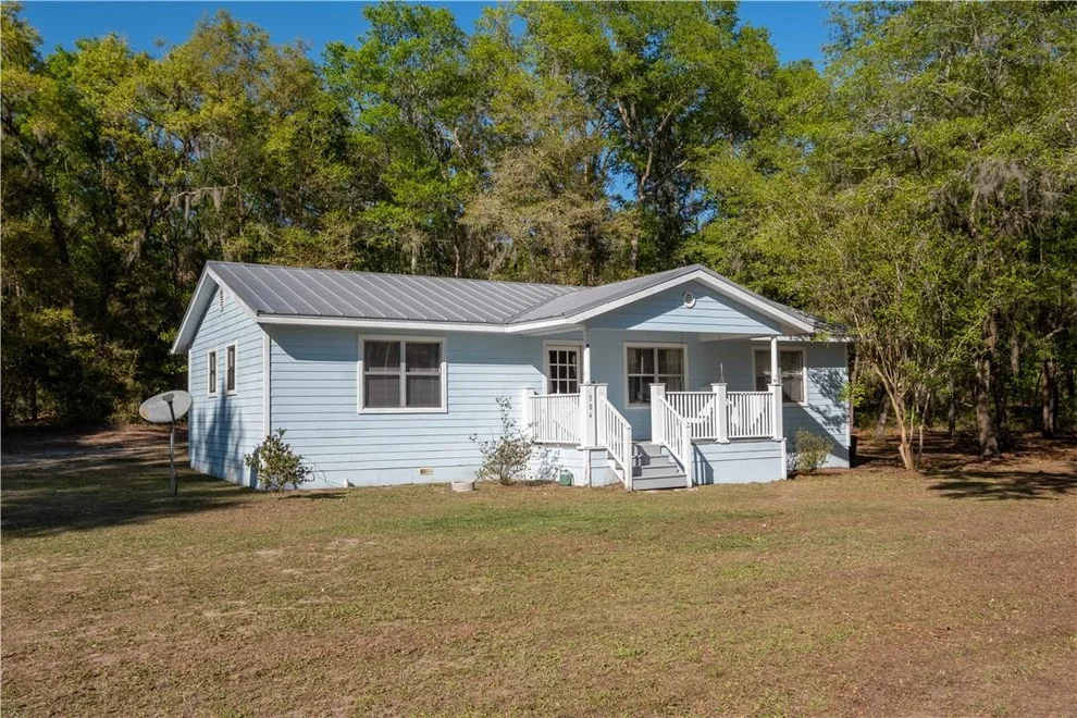 Unit for sale at 584 W Hillsborough, Florahome, FL 32140
