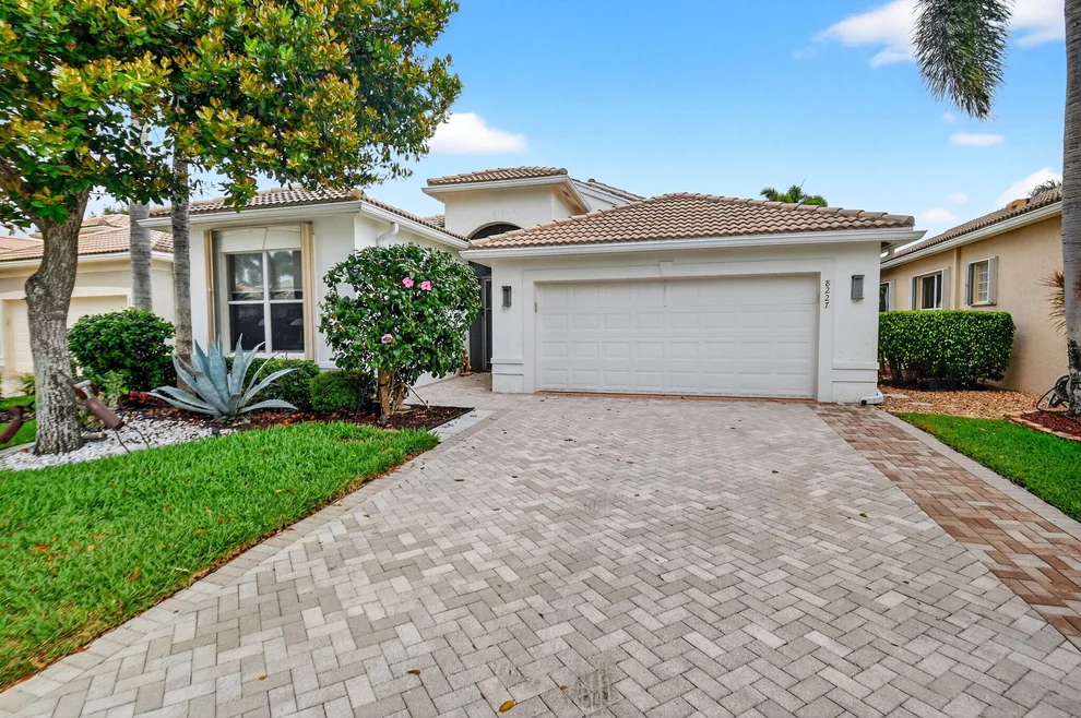 Unit for sale at 8227 Seahorse Cove Boulevard, Lake Worth, FL 33467