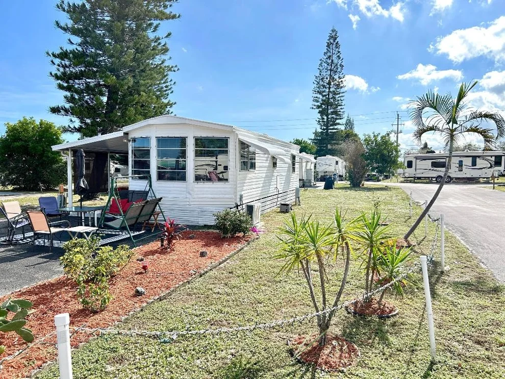 Unit for sale at 875 NE 48 Th St, Deerfield Beach, FL 33064