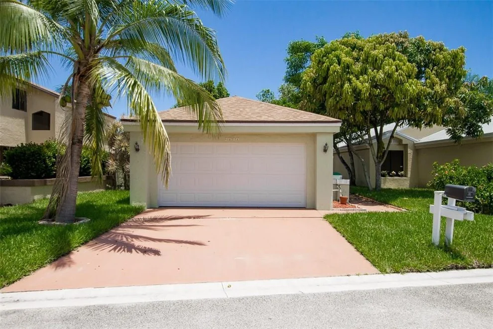 Unit for sale at 2040 NW 37th Avenue, Coconut Creek, FL 33066
