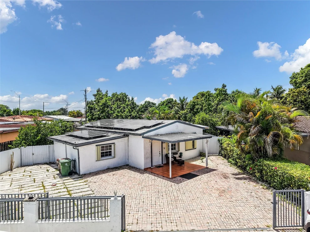 Unit for sale at 370 E 58th Street, Hialeah, FL 33013