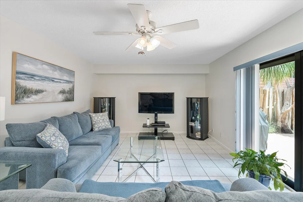 Unit for sale at 702 NW 98TH Circle, Plantation, FL 33324