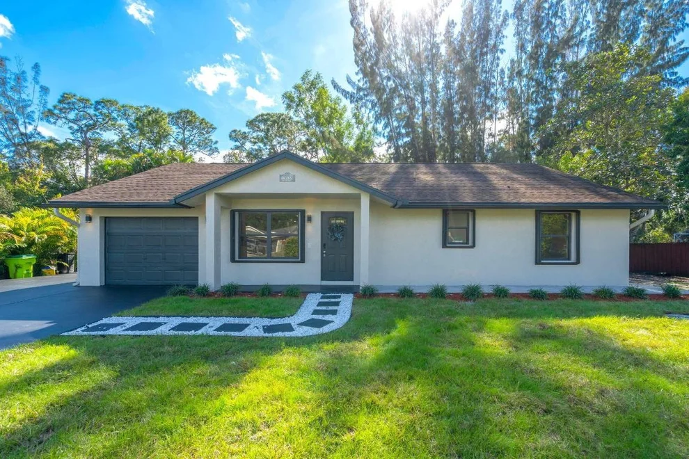 Unit for sale at 15438 Los Angeles Drive, Loxahatchee Groves, FL 33470