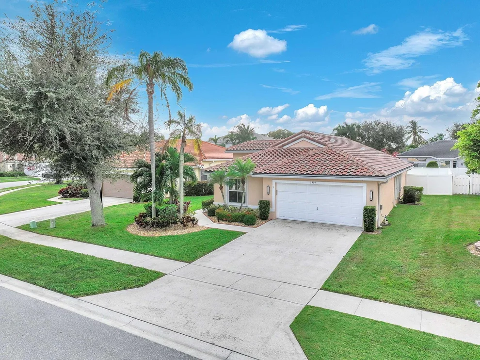 Unit for sale at 5997 Las Colinas Circle, Lake Worth, FL 33463