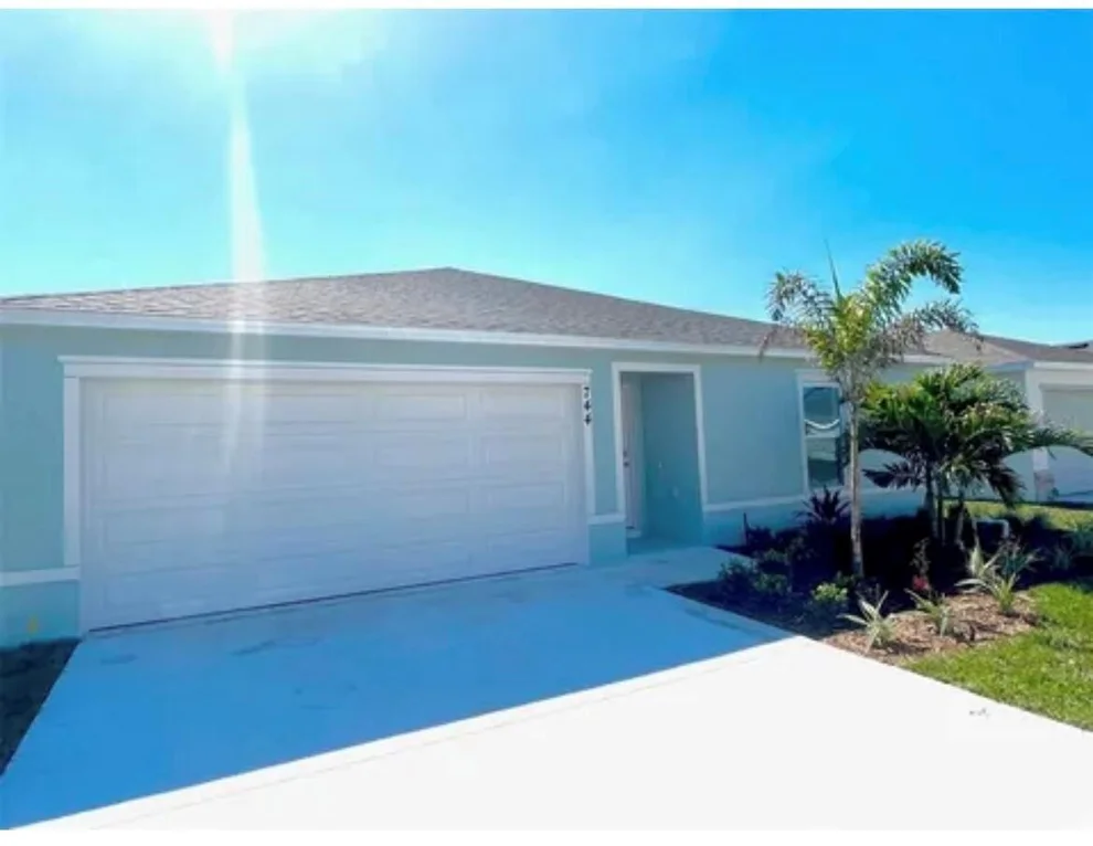 Unit for sale at 744 SE 25th Drive, Okeechobee, FL 34974