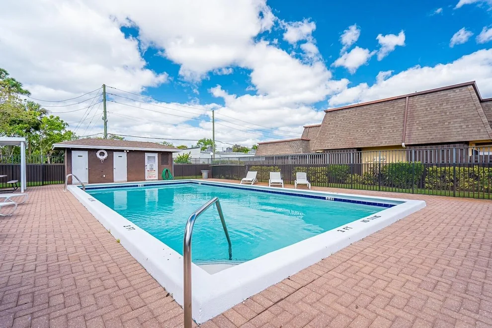 Unit for sale at 4185 Turnberry Circle, Lake Worth, FL 33467