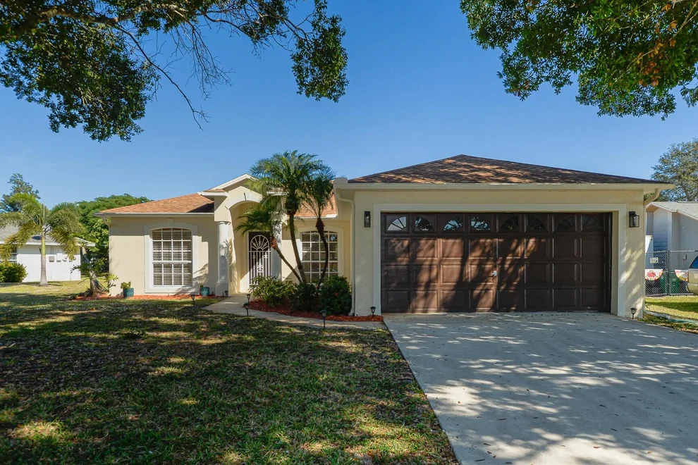 Unit for sale at 2201 SE Carnation Road, Port St Lucie, FL 34952