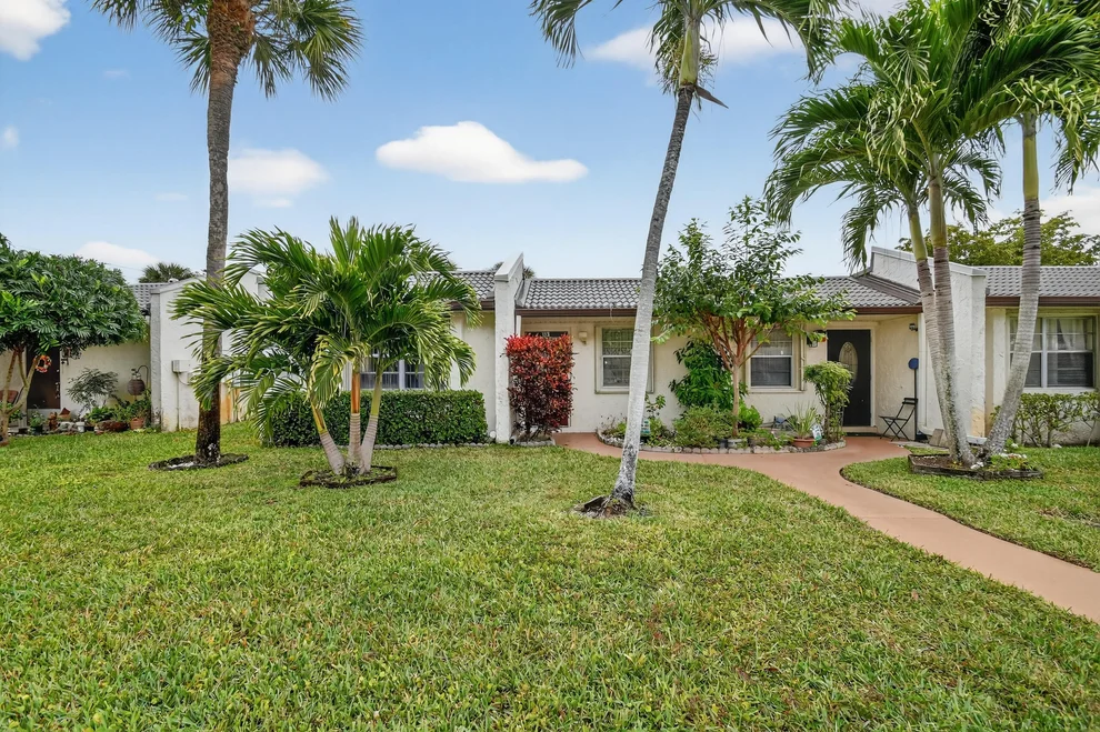 Unit for sale at 113 Lake Olive Drive, West Palm Beach, FL 33411